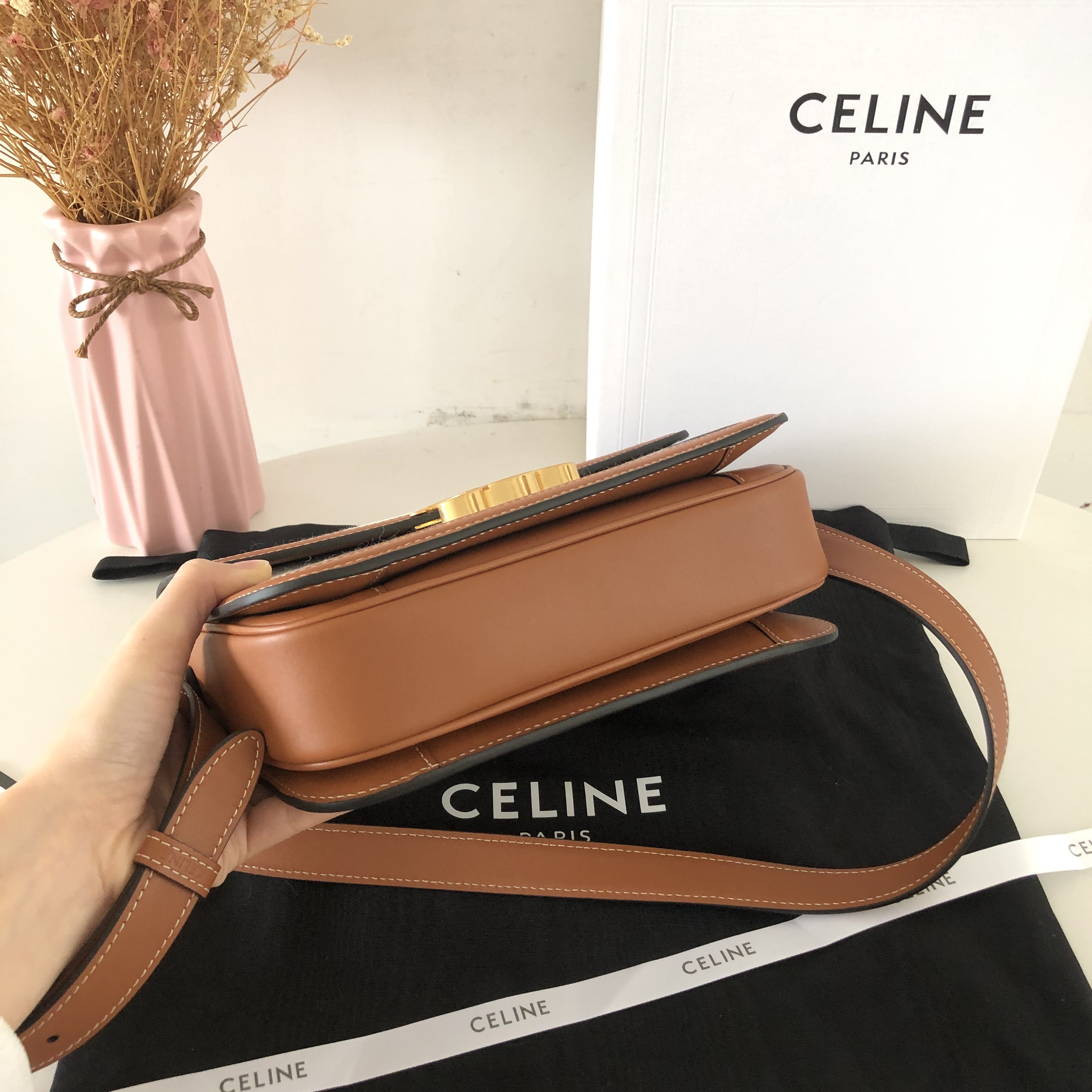 셀린느 틴 트리오페 자수 미디엄 NATURAL 숄더백